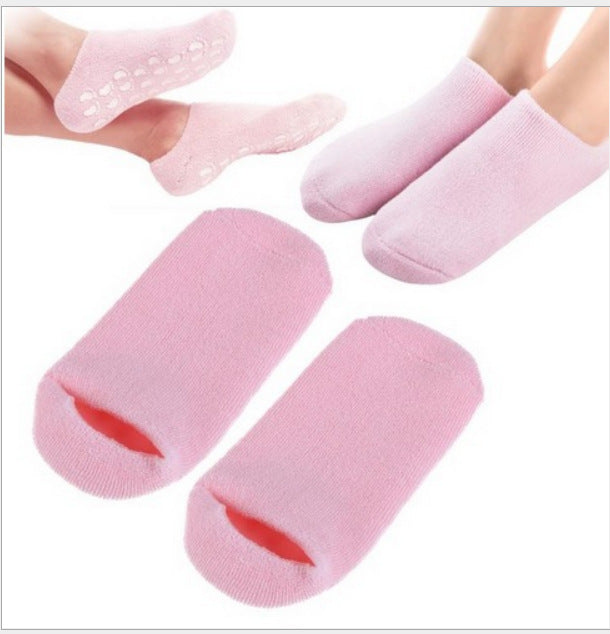 Three-pairs-of-moisturizing-gel-spa-socks
