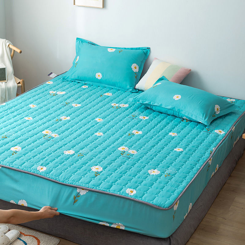 Importikaah-Thickened-Dustproof-Quilted-Bedspread-in-white