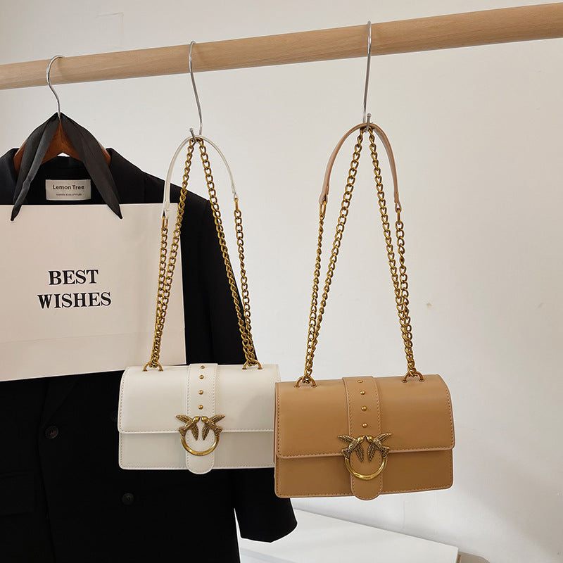 White-square-fashion-messenger-bag