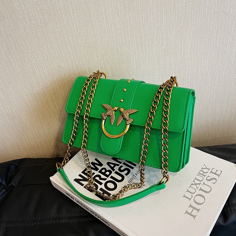 Modern-everyday-messenger-bag