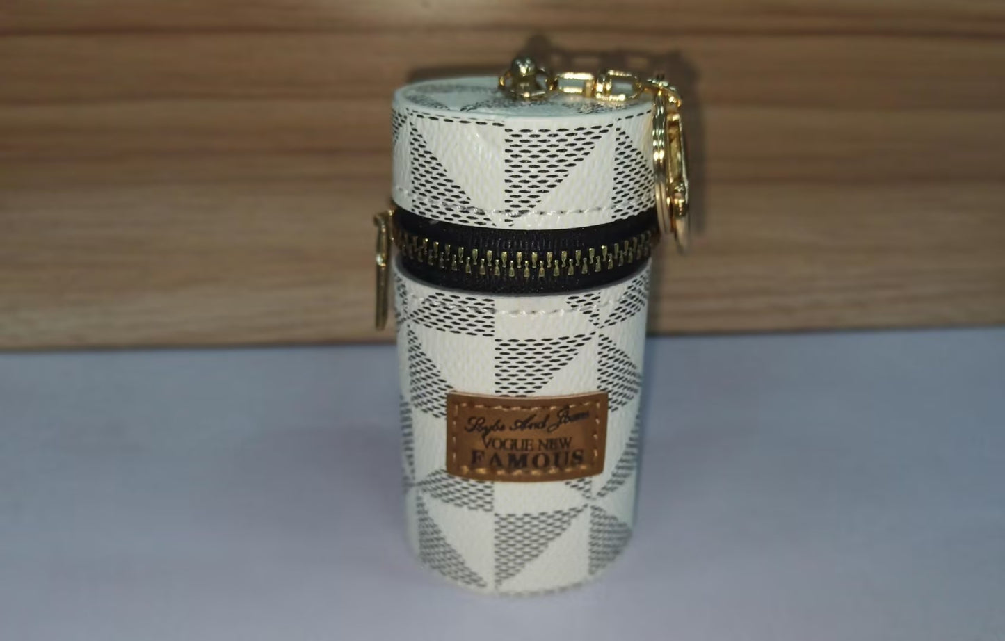 Functional-business-wallet-with-vintage-design#EverydayUse