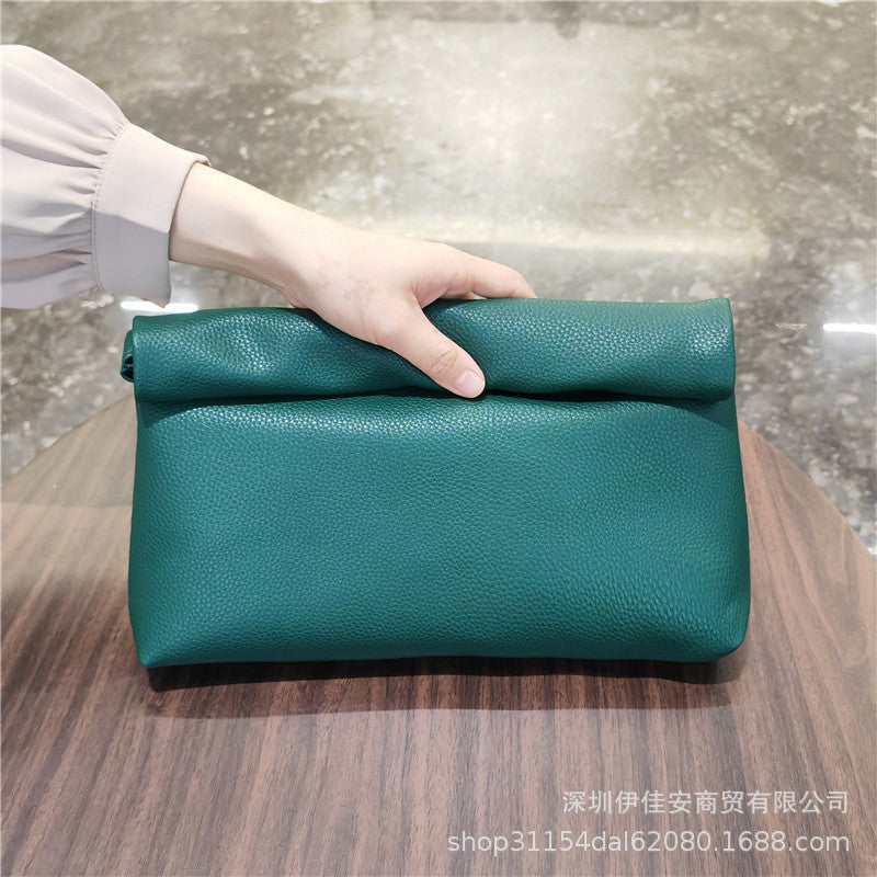 Elegant-clutch-with-premium-craftsmanship