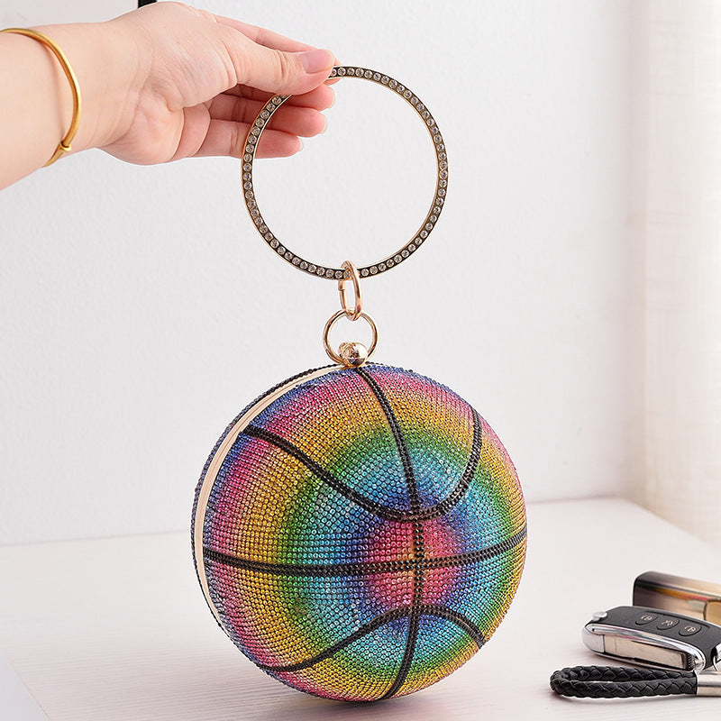 Trendy-basketball-motif-clutch-for-sporty-evening-wear