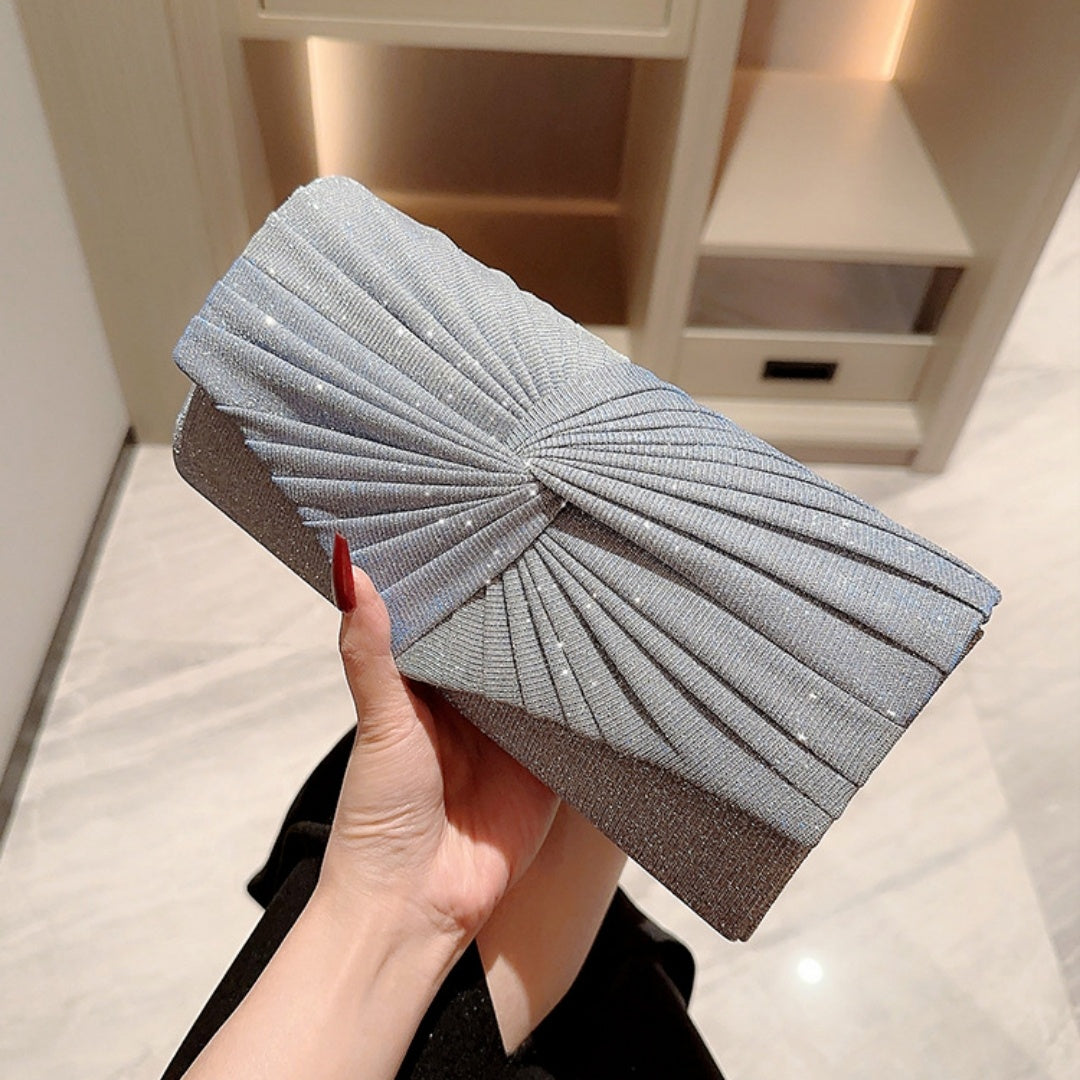 Gold-banquet-clutch-for-special-occasions