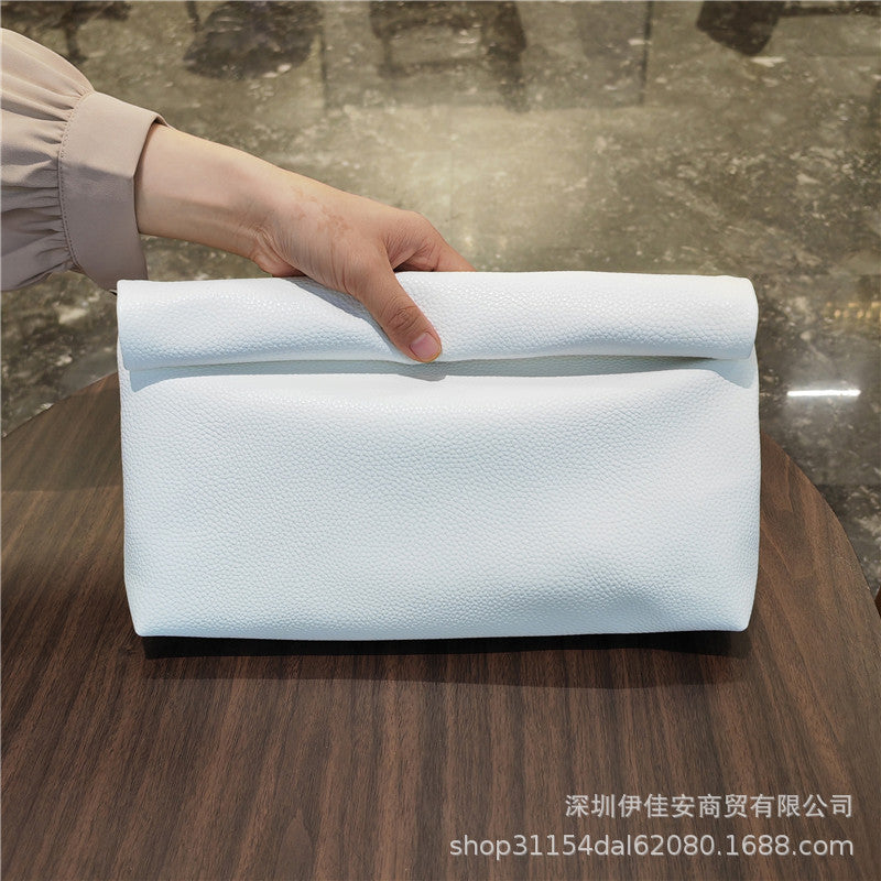Elegant-everyday-leather-clutch