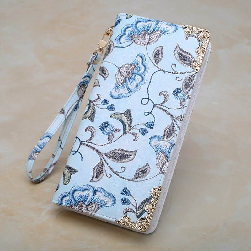 Sleek-horizontal-square-shape-mobile-phone-wallet