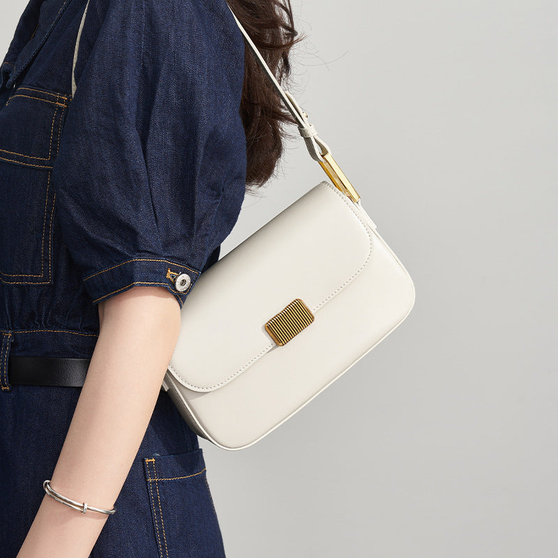 Urban-Elegance-genuine-leather-crossbody-shoulder-bag-in-black