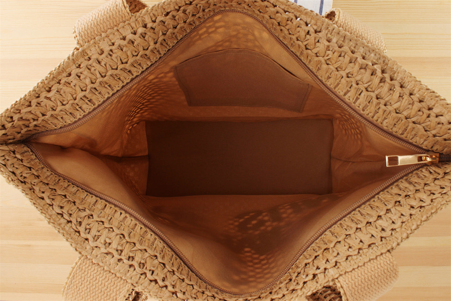 Versatile-straw-handbag-for-all-match-style
