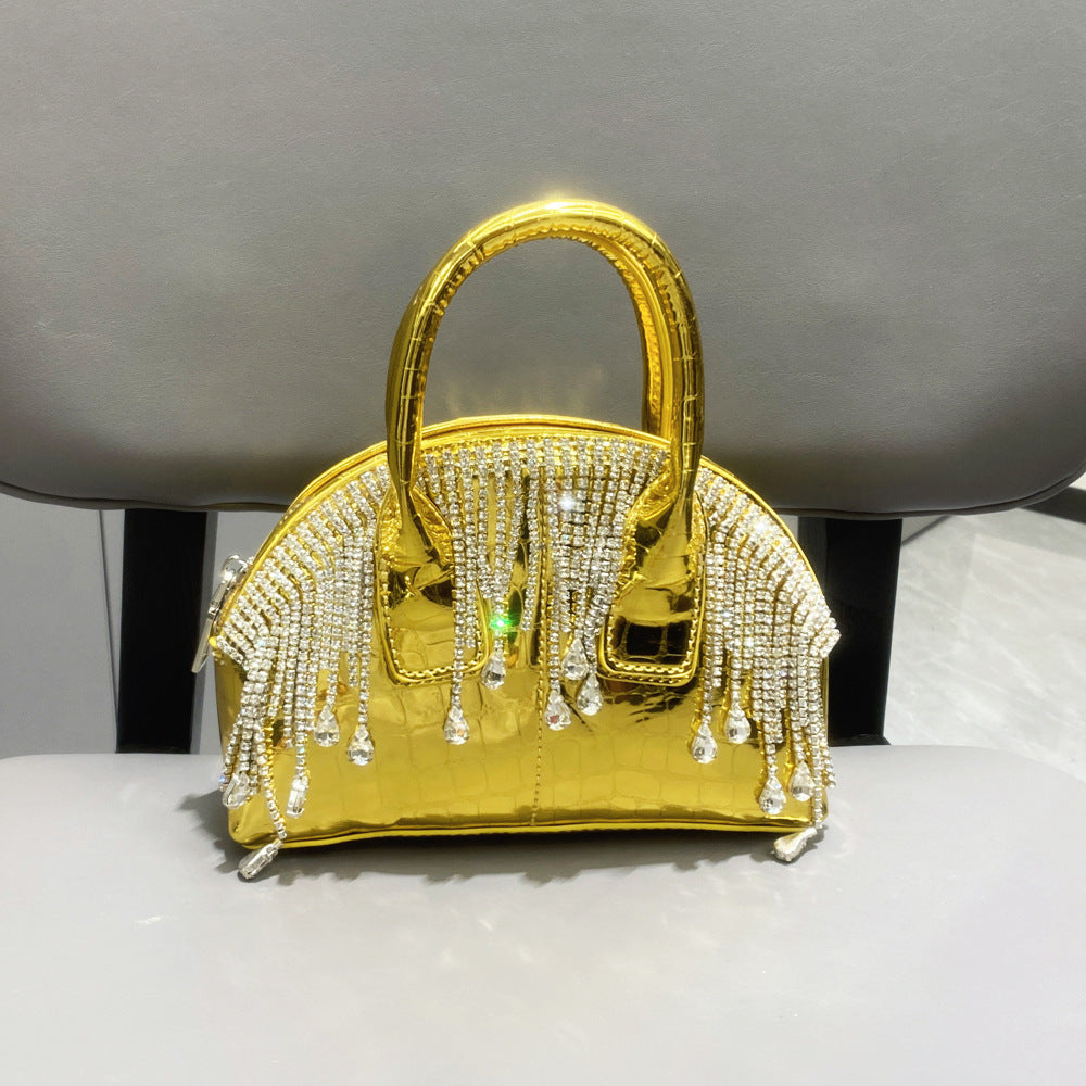 Black-European-retro-handbag-with-diamond-tassel