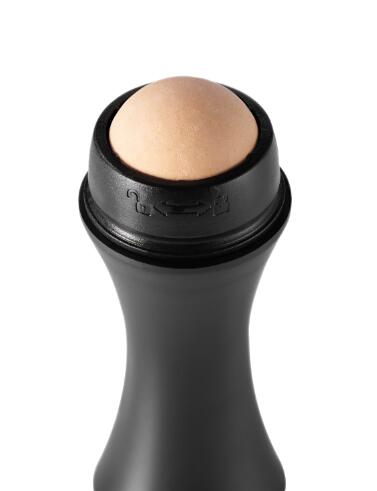 Importikaah-Oil-Absorber-Face-Roller-mother's-use