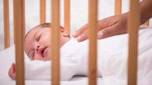 Gentle Sleep Solutions: Effective Techniques for Helping Your Baby Sleep Through the Night Without Crying