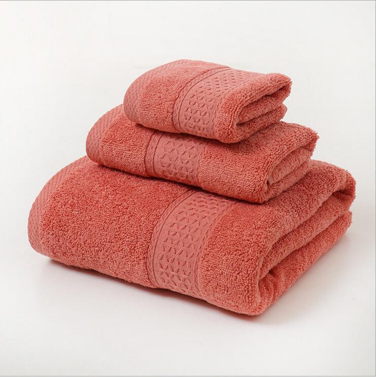 Importikaah-Cotton-Bath-Towel-Set-in-various-plain-colours-ideal