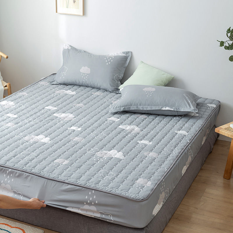 Importikaah-mattress-protector-in-quilted-design