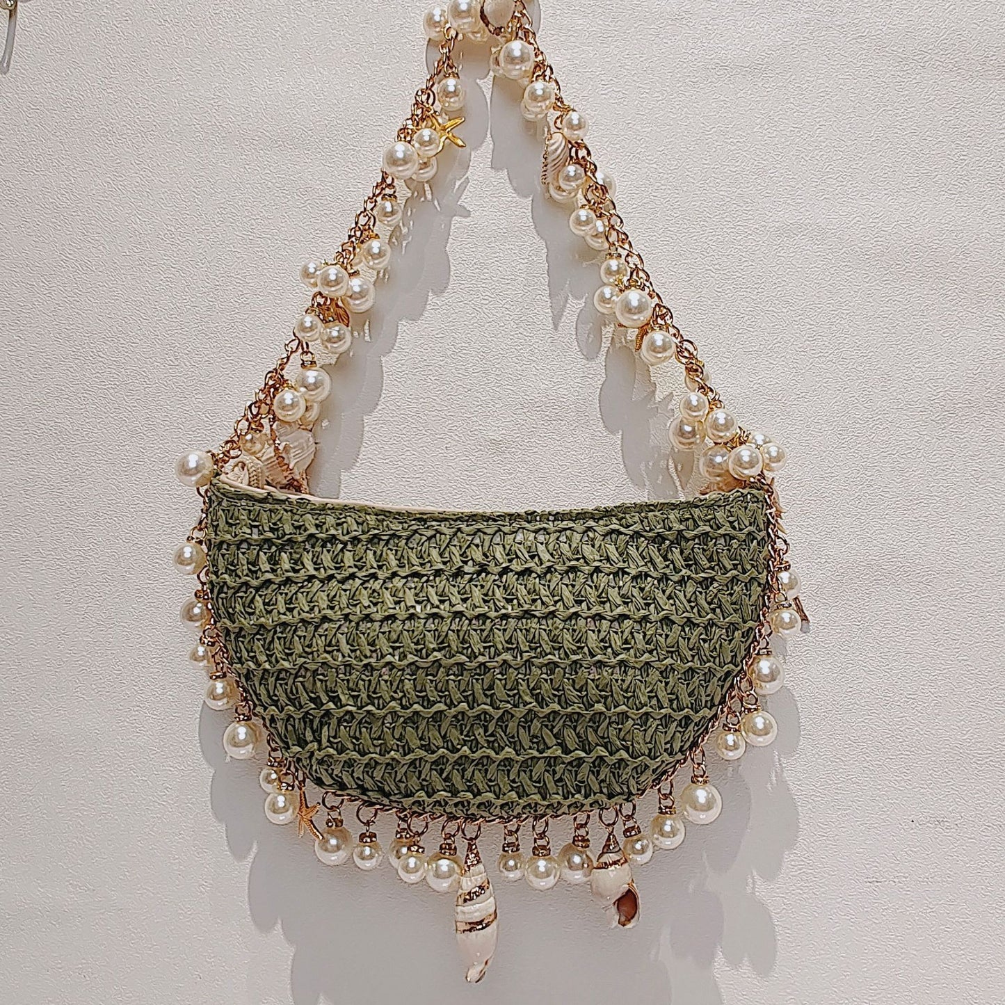 Stylish-beachside-purse