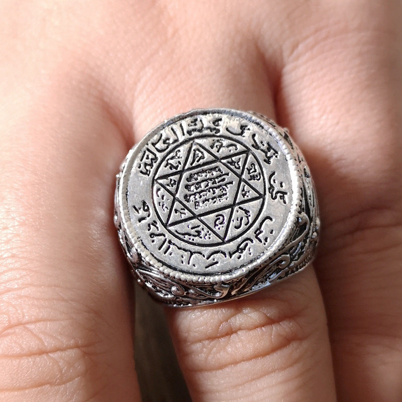 detailed-view-vintage-charm-arabic-hand-jewelry-ring-unique-two-tone-look