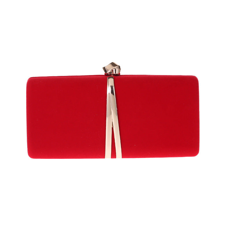 Elegant-and-sophisticated-the-Dinner-Darling-compact-bag-in-color-material-is-ideal-for-special-occasions