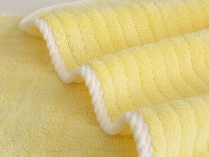 Importikaah-baby-towel-soft-hypoallergenic-fabric-newborns-toddlers-cozy-hood 