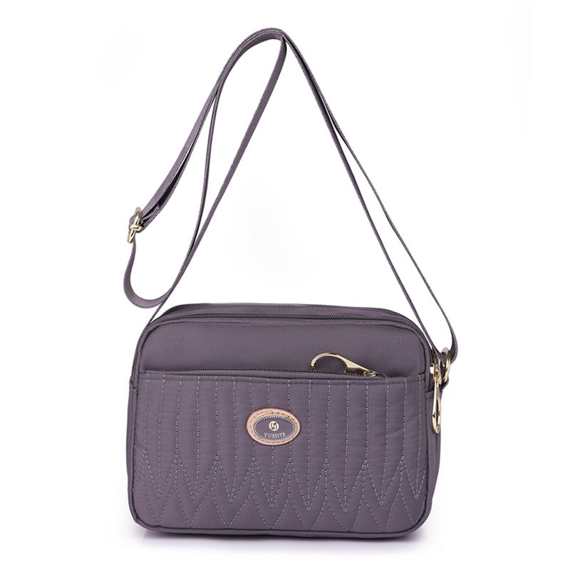 Versatile-handbag-perfect-for-daily-use