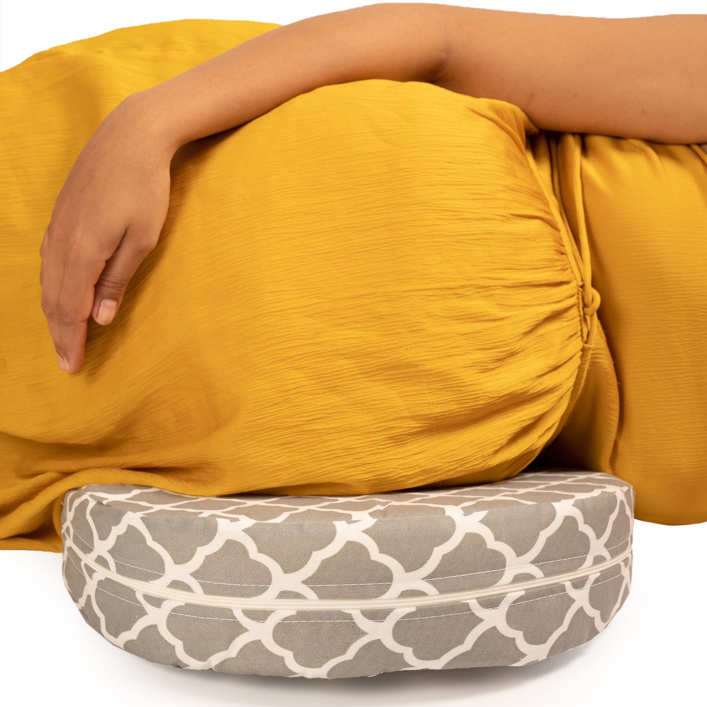 Close-Up-of-Pregnancy-Wedge-Pillow-with-Soft-Supportive-Fabric