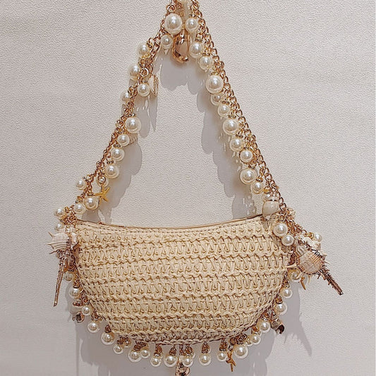 Conch-straw-shoulder-bag-for-summer