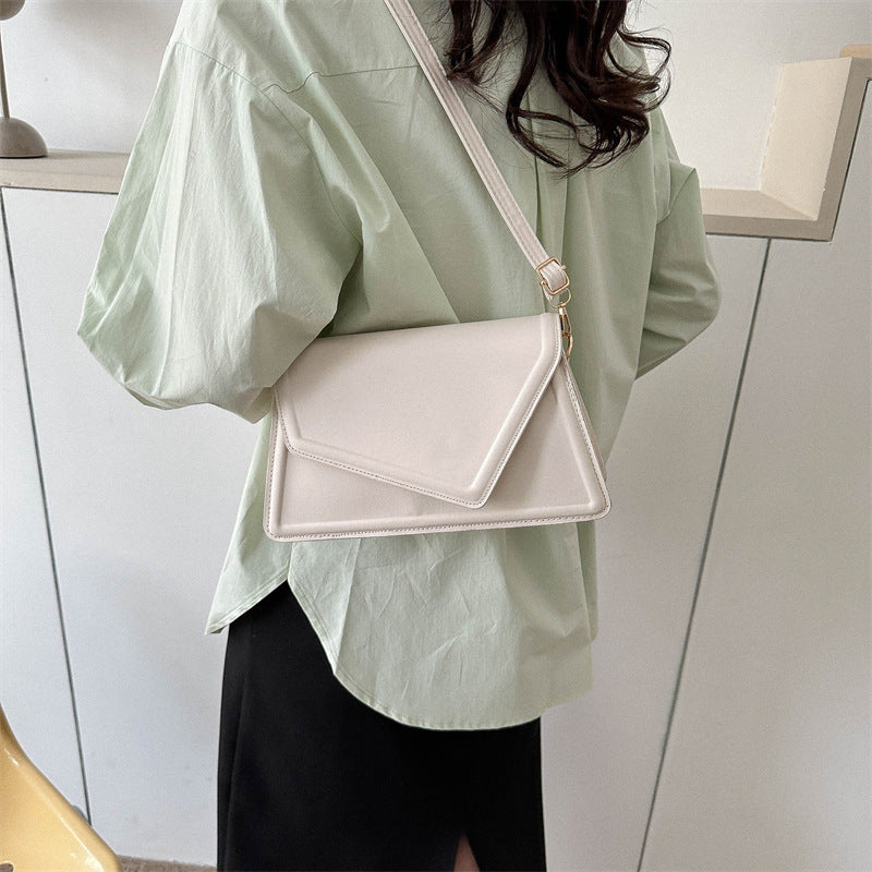 Textured-minimalist-style-womens-messenger-shoulder-bag