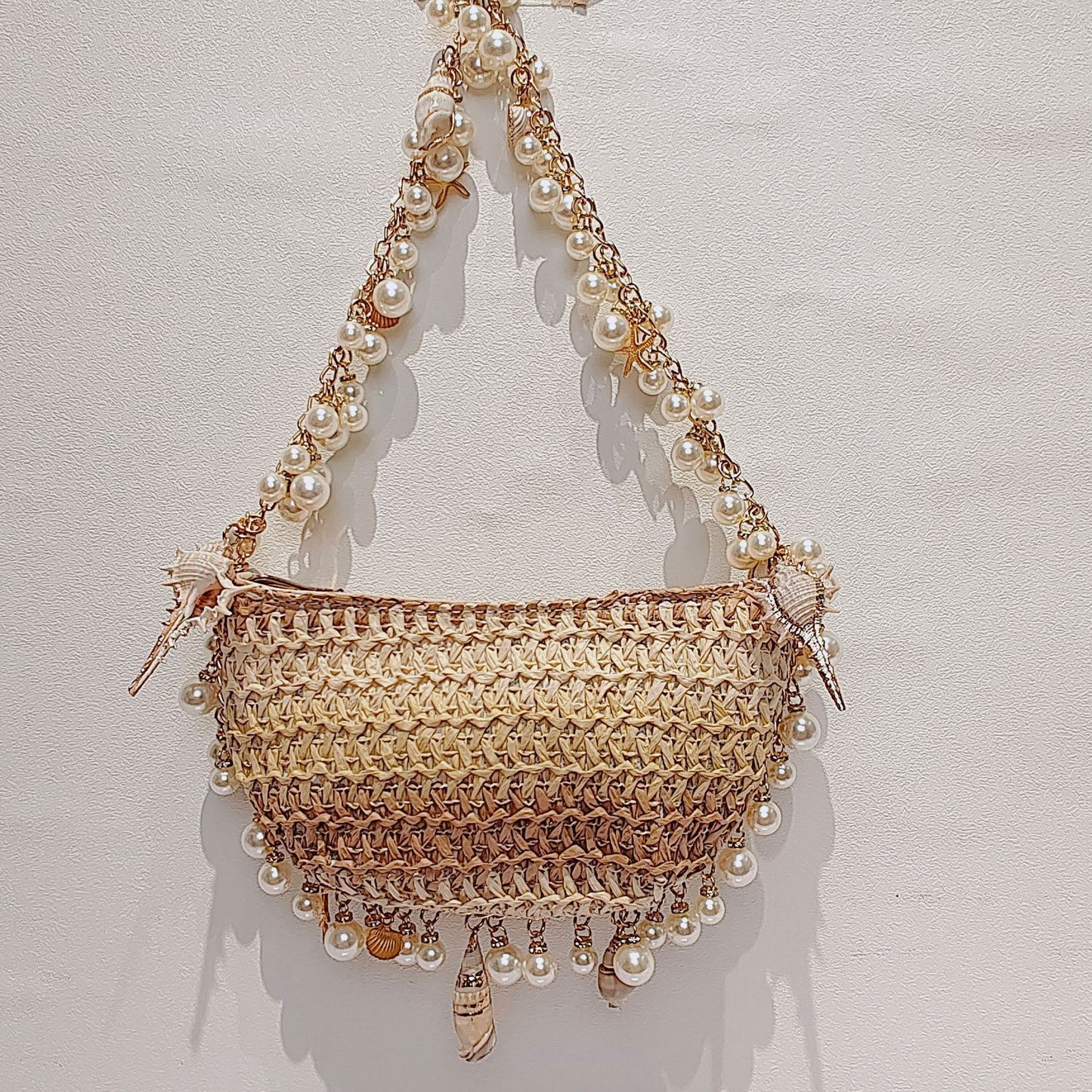 Beach-ready-straw-purse